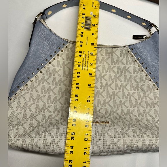 Michael Kors Blue and Cream Women's Bag - Picture 14 of 15